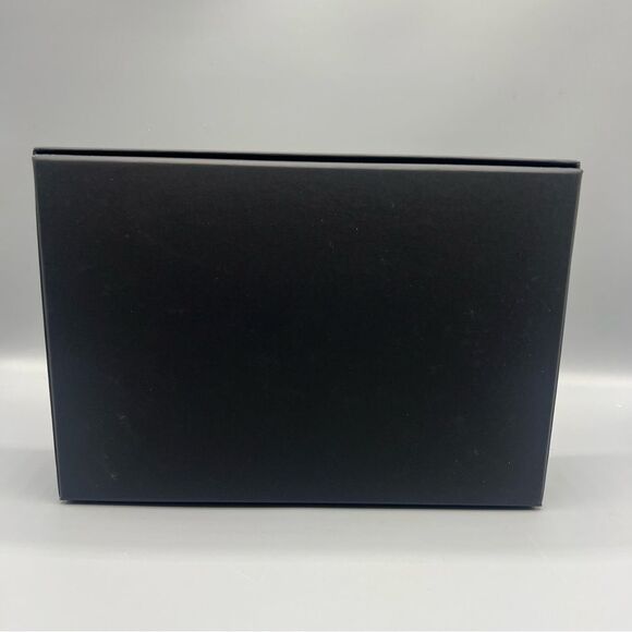 Chanel Black Gift Box - Picture 2 of 4